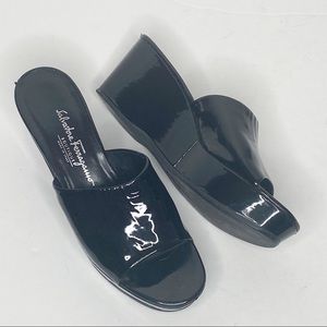 Salvatore Ferragamo sz 8.5 AA Platform Wedge Slide Sandals Black Patent Leather